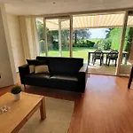 House 19 Relax Warmond